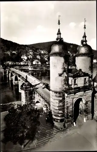 Ak Heidelberg am Neckar, Brückentor, Alte Brücke