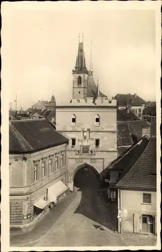 Ak Louny Laun Region Aussig, Teilansicht der Stadt, Tor