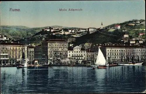 Ak Rijeka Fiume Kroatien, Molo Adamich, Blick auf den Ort