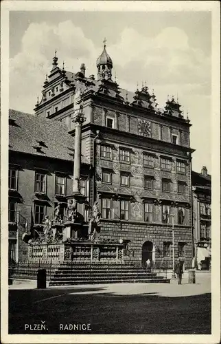 Ak Plzeň Pilsen Stadt, Radnice, Rathaus, Denkmal