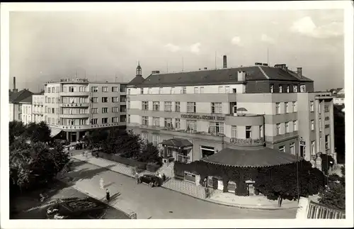 Ak Lázně Poděbrady Bad Podiebrad Region Mittelböhmen, Teilansicht der Stadt, Lazensky Hotel, Kurhaus