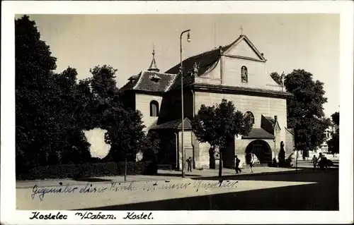 Foto Ak Kostelec nad Labem Elbekosteletz Mittelböhmen, Kostel, Kirche