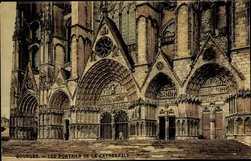 Ak Bourges Cher, Les Portails de la Cathedrale