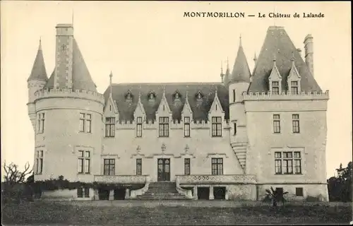 Ak Montmorillon Vienne, Le Chateau de Lalande