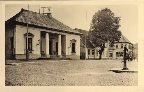 Ak Neustadt in Holstein, Rathaus, Heimatschutz Postkarte XIII