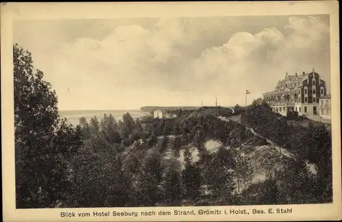 Ak Ostseebad Grömitz in Holstein, Blick vom Hotel Seeburg nach dem Strand