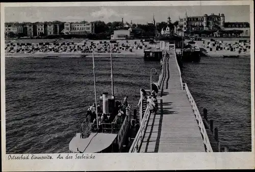 Ak Ostseebad Zinnowitz auf Usedom, Partie an der Seebrücke