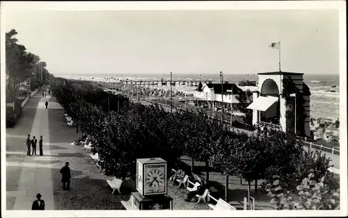 Foto Ak Ostseebad Bansin Heringsdorf auf Usedom, Strandpromenade