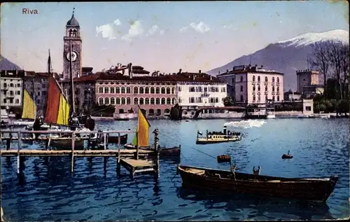 Ak Riva del Garda Trentino, Partie am Hafen, Häuser
