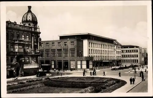 Ak Pardubice Pardubitz Stadt, Platz, Grünanlagen, Gebäude