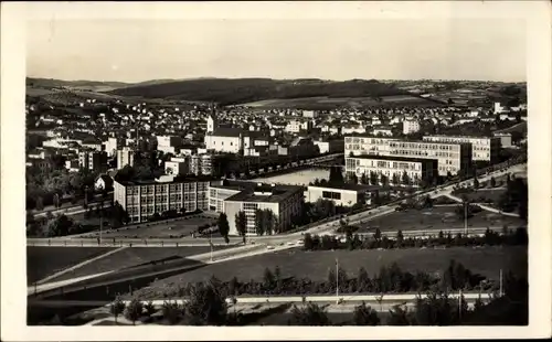 Ak Zlin Stadt, Panorama, Vogelschau, Gebäude