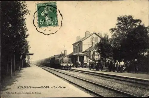 Ak Aulnay sous Bois Seine Saint Denis, La Gare, Bahnhof, Dampflok