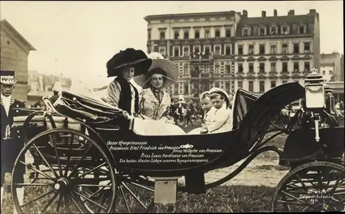 Ak Kronprinzessin Cecilie von Preußen, Sophie Charlotte von Oldenburg, Prinz Wilhelm,Louis Ferdinand