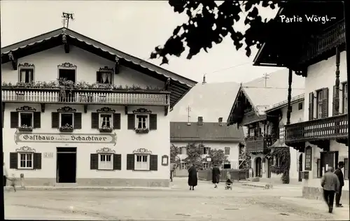 Foto Ak Wörgl in Tirol, Straßenpartie, Gasthaus Schachtner