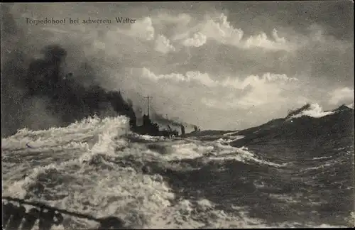 Ak Torpedoboot bei schwerem Wetter, Blick vom Schiff aus