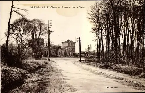 Ak Orry la Ville Oise, Avenue de la Gare, Bahnhof