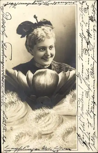Passepartout Ak Junge Frau, Blume, Wellen