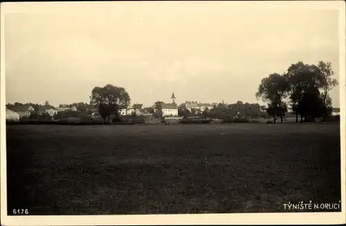 Foto Ak Týniště nad Orlicí Tinischt Region Königgrätz, Blick auf den Ort