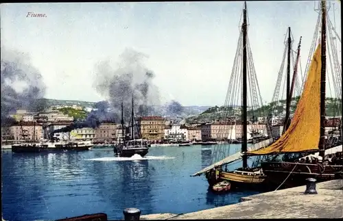 Ak Rijeka Fiume Kroatien, Hafenpartie, Salondampfer, Segelboote