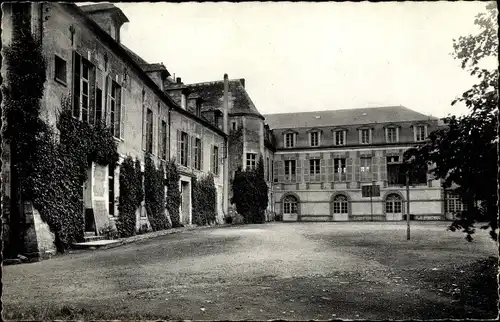 Ak Etrépagny Eure, Institut Sainte Isabelle