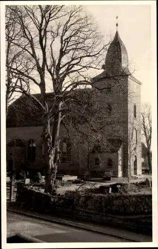 Foto Ak Krusendorf Schwedeneck in Holstein, Kirche