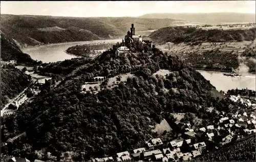 Ak Braubach am Rhein, Marksburg, Blick auf den Ort mit Umgebung