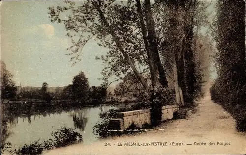 Ak Le Mesnil sur l’Estrée Eure, Route des Forges