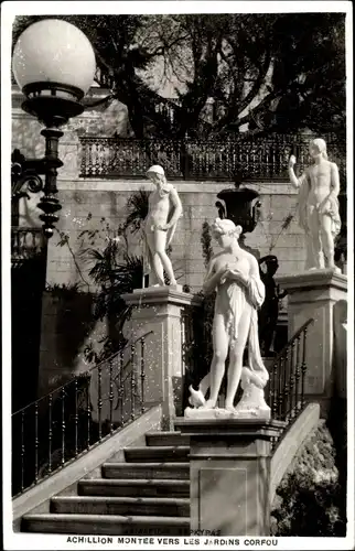 Ak Korfu Griechenland, Achillion Montee vers les Jardins Corfou