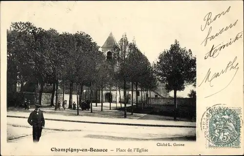 Ak Champigny en Beauce Loir et Cher, Place de l `Eglise