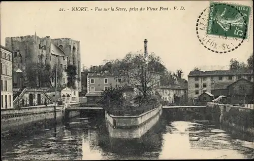 Ak Niort Deux Sèvres, La Sevre, prise du Vieux Pont