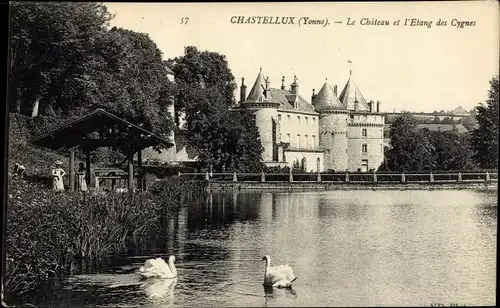 Ak Chastellux sur Cure Yonne, Le Chateau et l'Etang des Cygnes, Schwäne