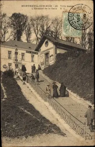 Ak Montreuil sur Mer Pas de Calais, Ville basse, l'Escalier de la Gare