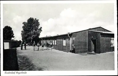 Ak Bad Orb im Spessart, Kinder vorm Frankfurter Schullandheim, Kinderdorf Wegscheide