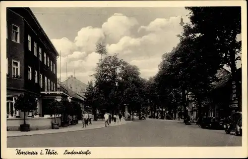 Ak Ilmenau in Thüringen, Lindenstraße, Passanten