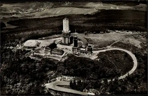 Ak Schmitten Niederreifenberg, Fliegeraufnahme, Großer Feldberg, UKW Sender, Aussichtsturm