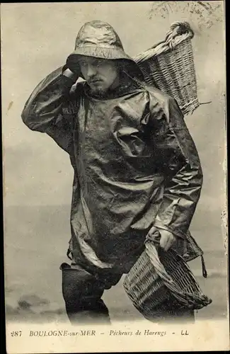 Ak Boulogne sur Mer Pas de Calais, Pecheurs de Harengs