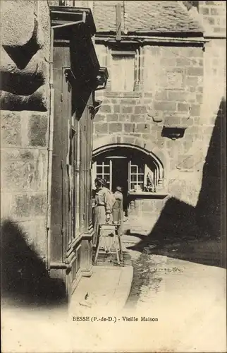 Ak Besse et Saint Anastaise Puy de Dôme, Vieille Maison