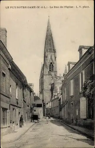 Ak Le Puy Notre Dame Maine et Loire, La Rue de l'Eglise