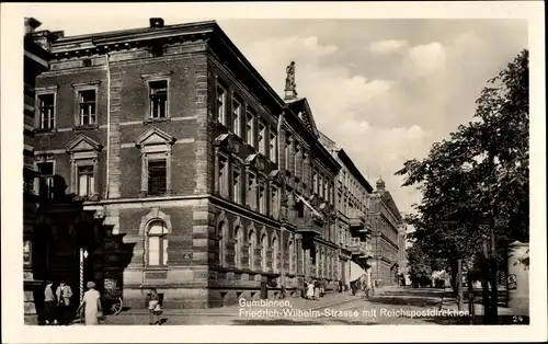 Ak Gussew Gumbinnen Ostpreußen, Friedrich Wilhelm Straße mit Reichspostdirektion