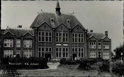 Ak Assendelft Nordholland Niederlande, R. K. School