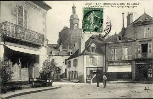 Ak Bourbon l'Archambault Allier, Place Saint Germain, Tour Quiqu'engrogne, Café de la Poste