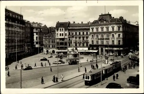 Ak Brno Brünn Südmähren, Namesty Svobody, Straßenbahn