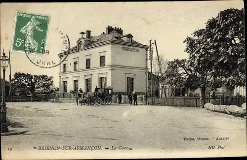 Ak Brienon sur Armançon Yonne, La Gare, Bahnhof