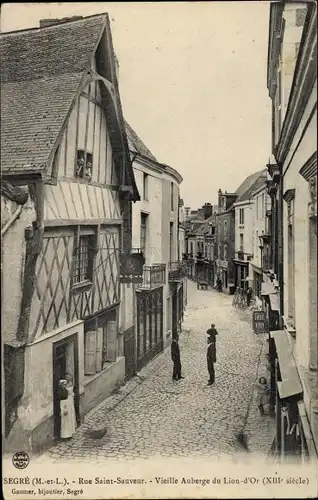 Ak Segré Maine et Loire, Rue Saint Sauveur, Vieille Auberge du Lion d'Or