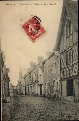 Ak Les Ponts de Cé Maine et Loire, Vieille rue Saint Maurille