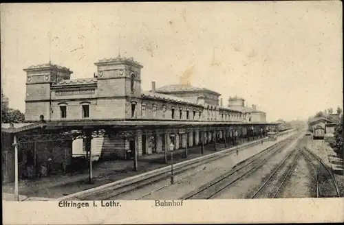 Ak Avricourt Elfringen Lothringen Moselle, Bahnhof, Gleisseite