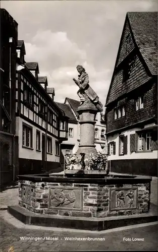 Ak Winningen an der Mosel, Weinhexenbrunnen