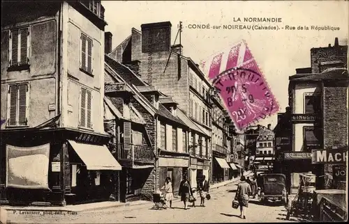 Ak Condé sur Noireau Calvados, Rue de la Republique