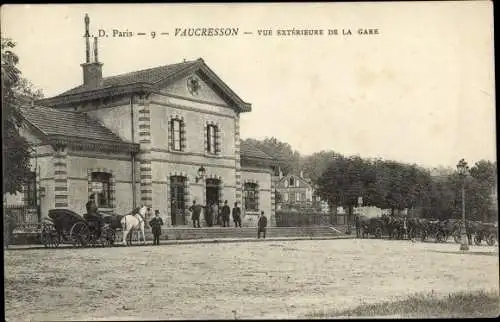 Ak Vaucresson Hauts de Seine, La Gare, vue exterieure