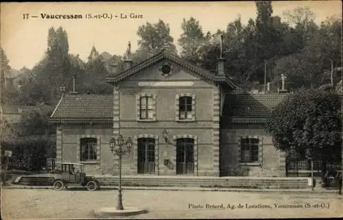 Ak Vaucresson Hauts de Seine, La Gare, vue exterieure